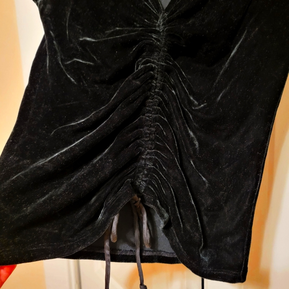 Black Only Hearts Velvet Blouse with adjustable ruching